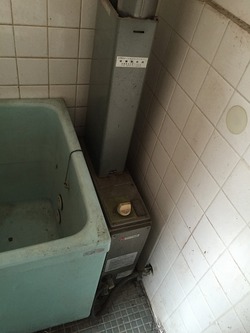 武蔵野市アパート　シャワー付きバランス釜