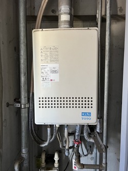 (給湯器）横浜市中区 東陶機器株式会社 RGE16KS50-D →リンナイ株式会社 RUX-V1615SAFFD(D) 2023年