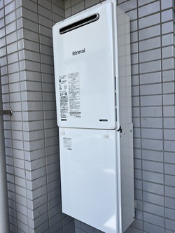 (給湯器）東京都港区 株式会社ノーリツ GQ-2013AWS →リンナイ株式会社 RUJ-A2000W(A) 2023年